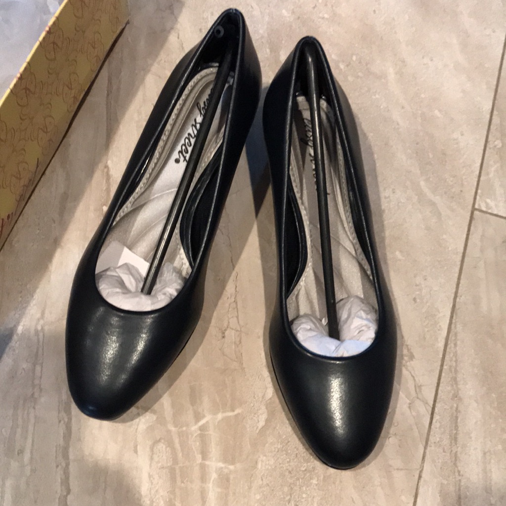 Brand New Easy Street Womens Prim Pump